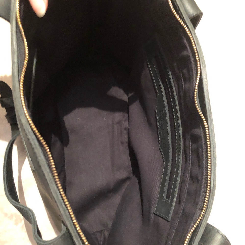 PARKER CLAY TOTE BAG.  Merkato Signature Zip Tote LEATHER TOTE BAG - Picture 7 of 11